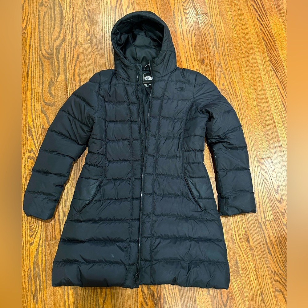 North Face Women’s metropolis down parka coat black Large